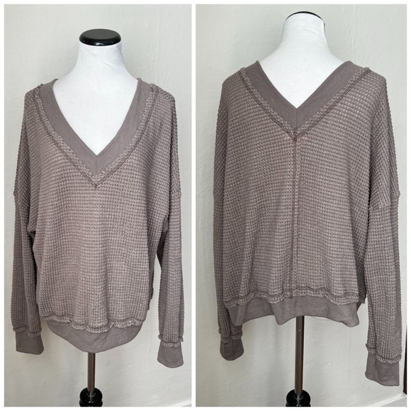 Pink Lily mocha waffle knit v-neck top - Picture 3 of 5